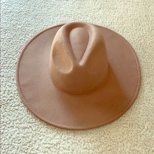 Fashion Firm Brim Hat